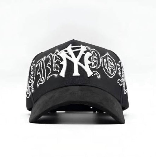 31 HATS “CRYSTALS WHITE”
